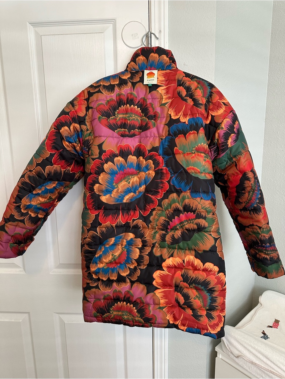 FARM Rio Multicolor Quilted Printed Puffer Jacket - Picture 9 of 13